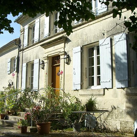 Chambres D'Hotes - Les Bujours Saint-Georges-des-Côteaux Esterno foto